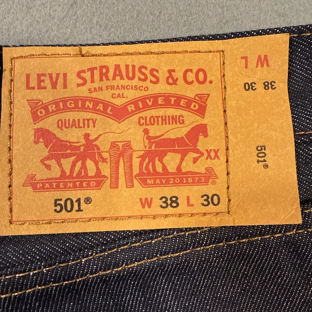 JEANS STRAGHT Levi's 501 Shrink-to-Fit MENS 38 X 30 NWOT ORIGINAL BUTTON FLY